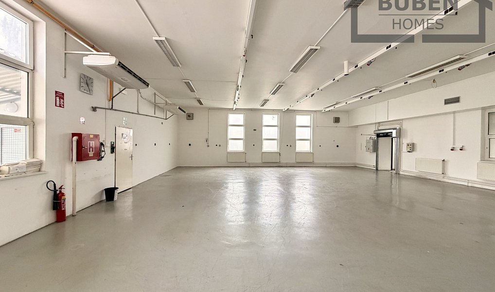Prodej výrobních prostor 1 084 m², Staré Sedliště – náhled fotky 23
