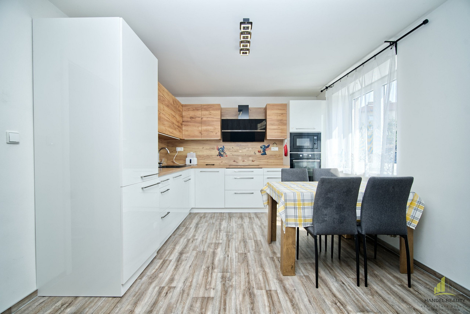 Prodej bytu 2+1 61 m² – fotografie 2