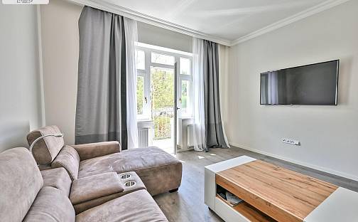 Prodej bytu 3+1 86 m², Škroupova, Karlovy Vary