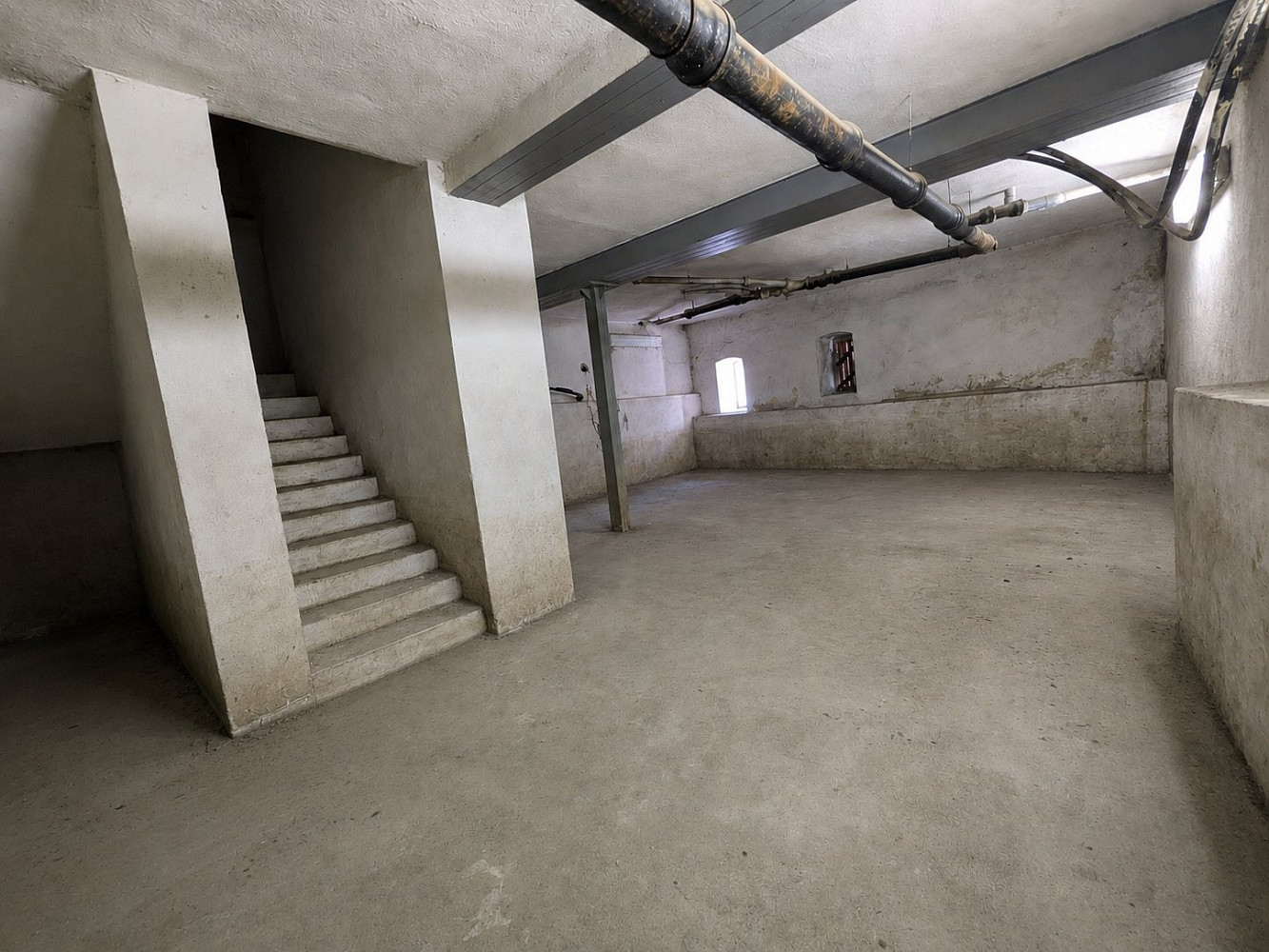 Pronájem skladovacích prostor 56 m²