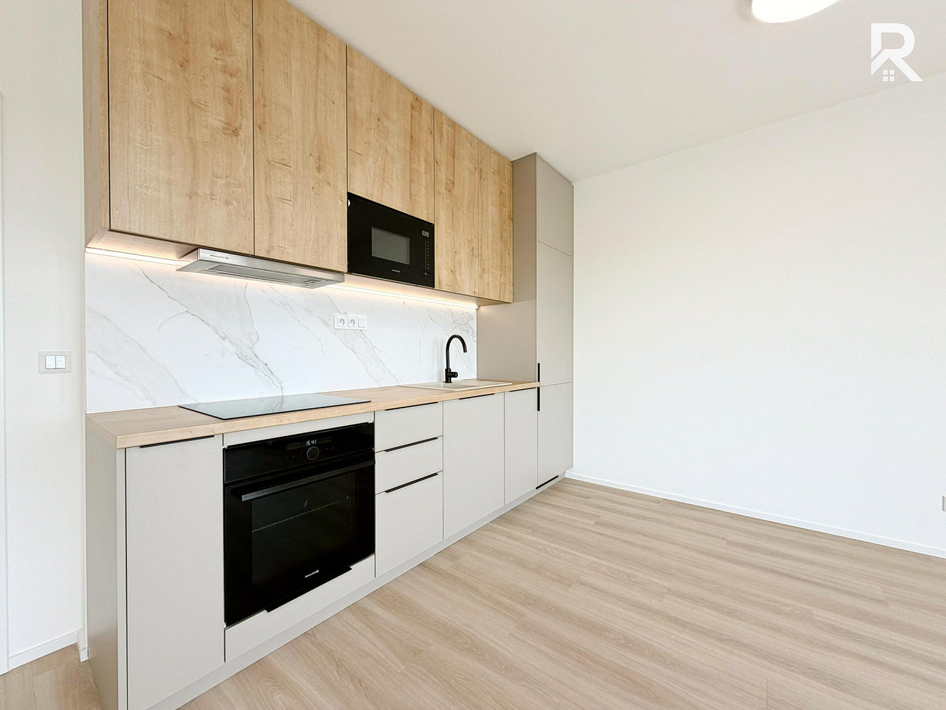 Pronájem bytu 1+kk 31 m²