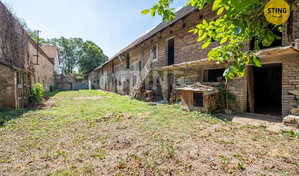 Prodej domu 262 m² s pozemkem 1 101 m², Kleneč – náhled fotky 7