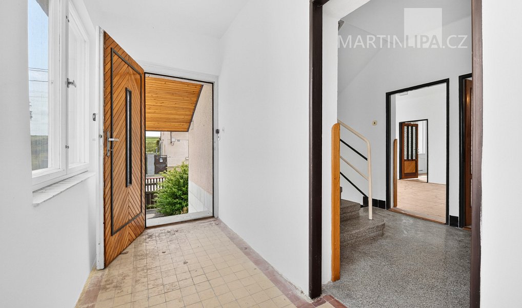 Prodej domu 274 m² s pozemkem 1 290 m², Senomaty – náhled fotky 4