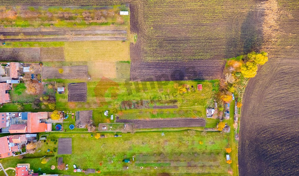 Prodej zahrady 2 177 m², Němčany – fotka 1 z 12