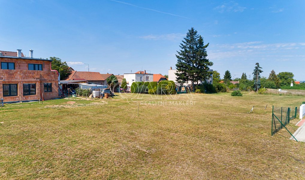 Prodej stavebního pozemku 1 125 m², Vestec – náhled fotky 6