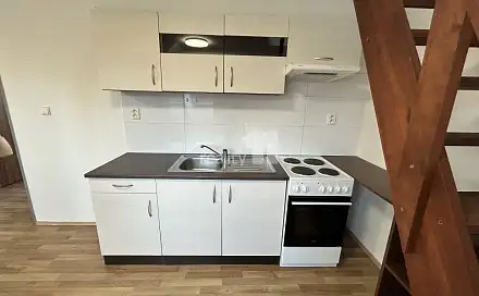 Pronájem bytu 3+kk 65 m², Českobrodská, Praha 9 - Hrdlořezy