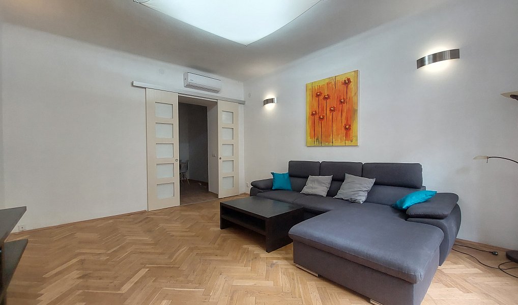 Prodej bytu 3+1 89 m², Praha – fotka 1 z 29