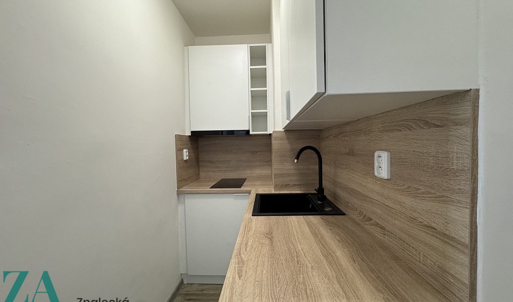 Pronájem bytu 2+kk 32 m², Hodonín – fotka 1 z 11
