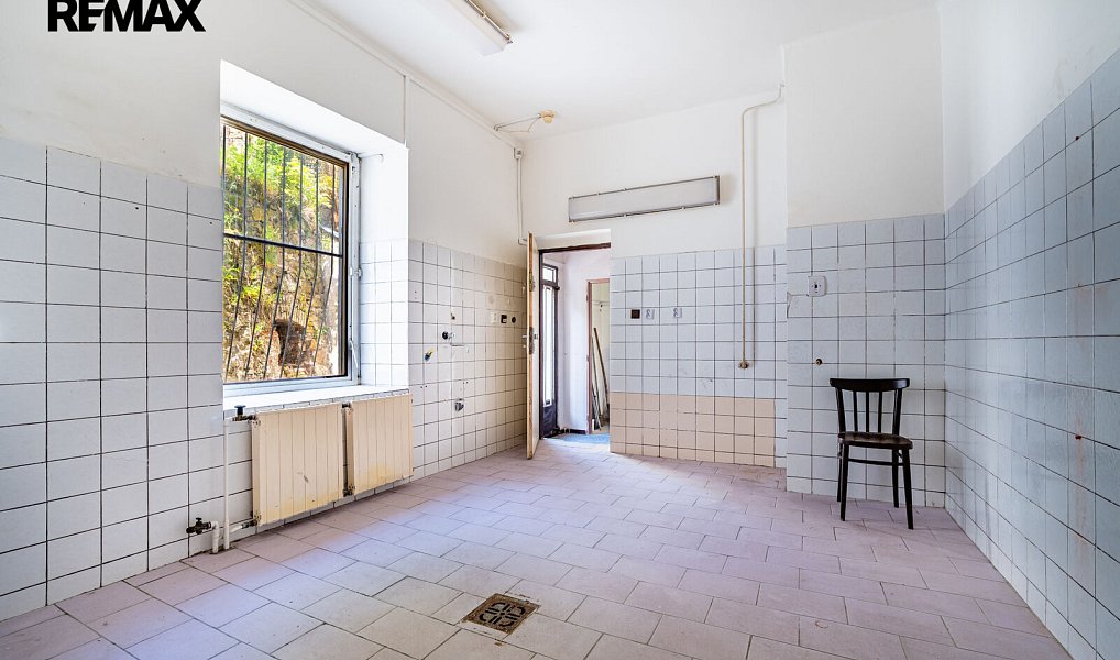 Prodej domu 342 m² s pozemkem 257 m², Jihlava – náhled fotky 24