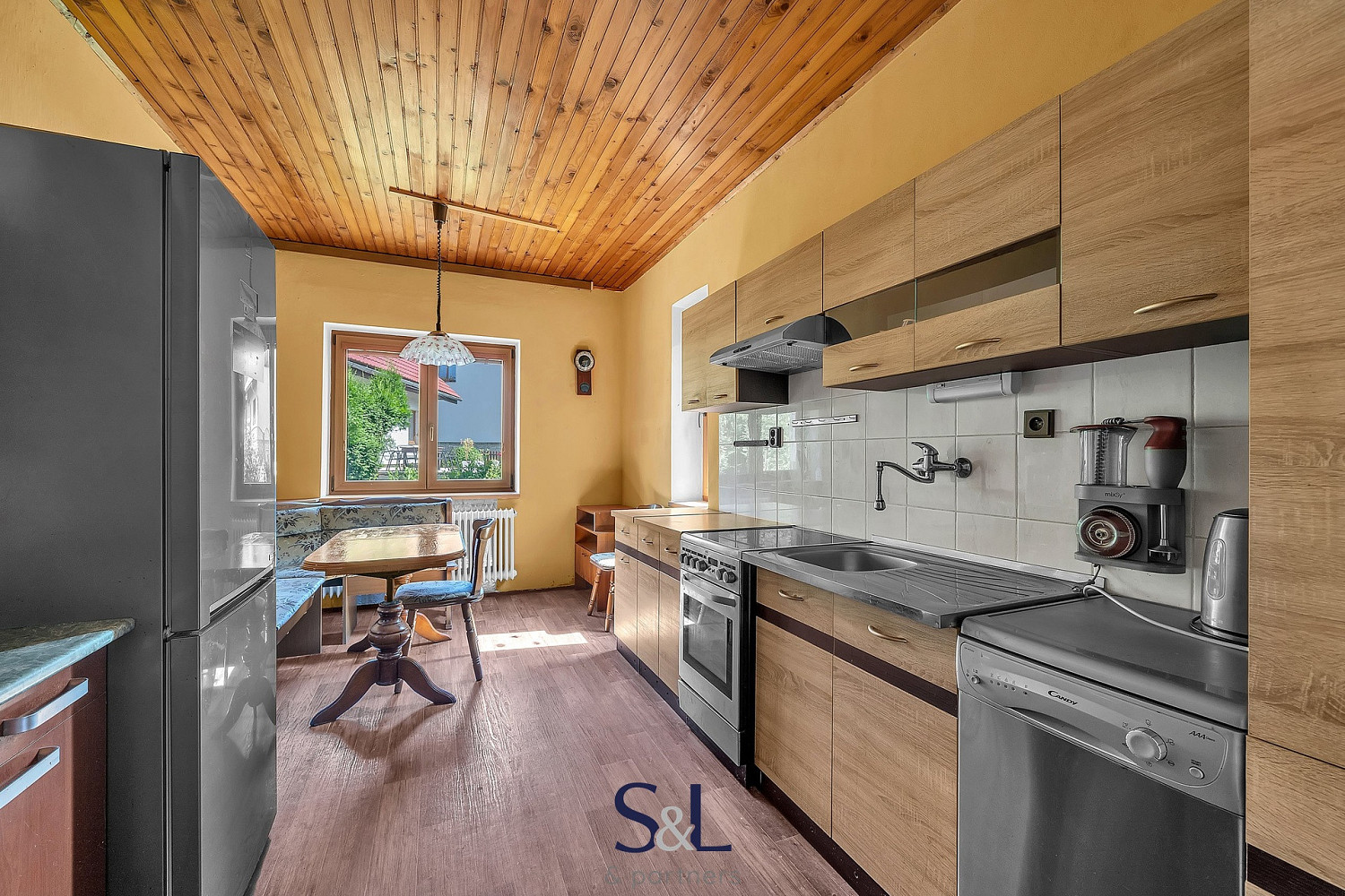 Prodej domu 200 m² s pozemkem 824 m² — photo 2