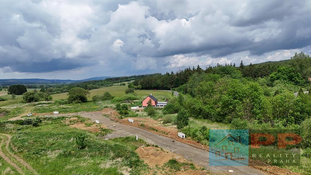 Prodej stavebního pozemku 968 m² - Widok 6