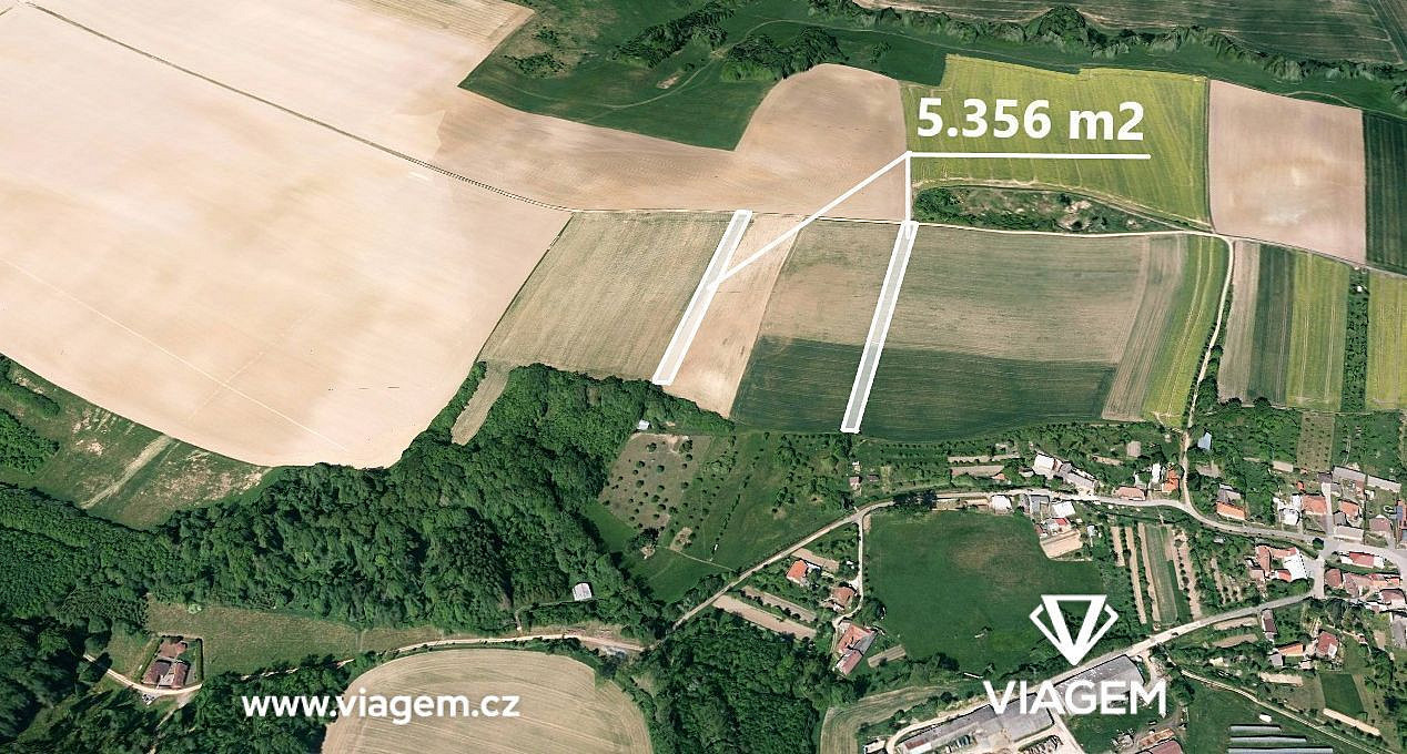 Prodej pole 2 678 m²
