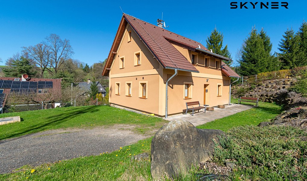 Prodej ubytovacího objektu 271 m², Kunratice – fotka 1 z 30