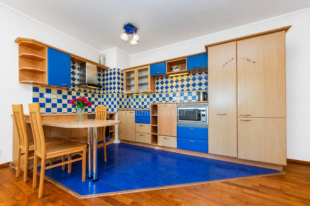 Pronájem bytu 2+kk 65 m² – fotografie 2