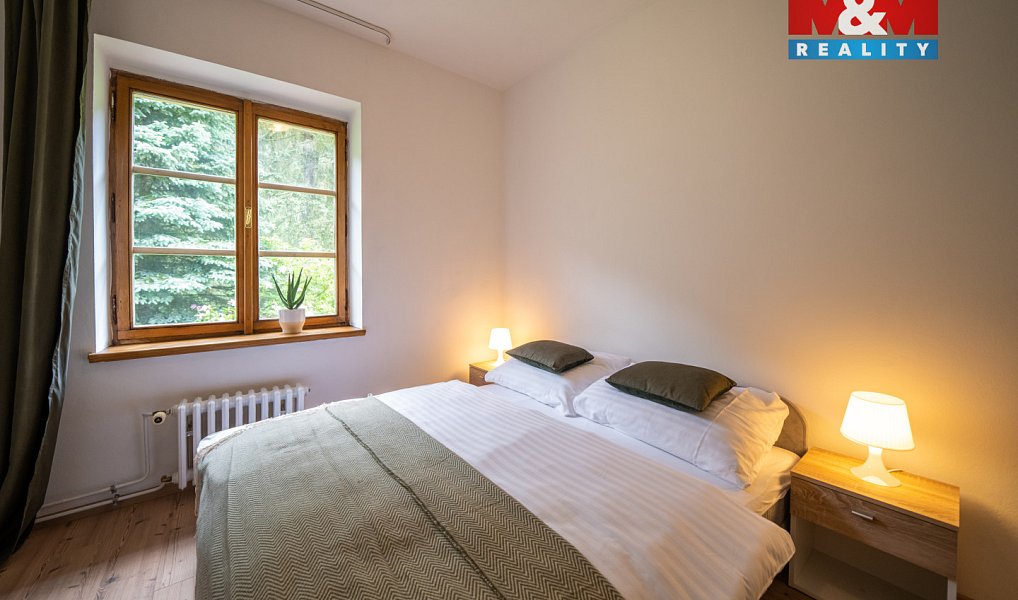 Prodej ubytovacího objektu 620 m², Mukařov – náhled fotky 11
