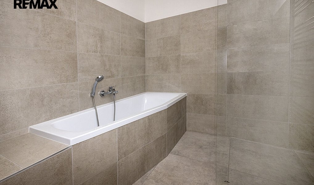 Pronájem bytu 3+kk 78 m², Strakonice – náhled fotky 9