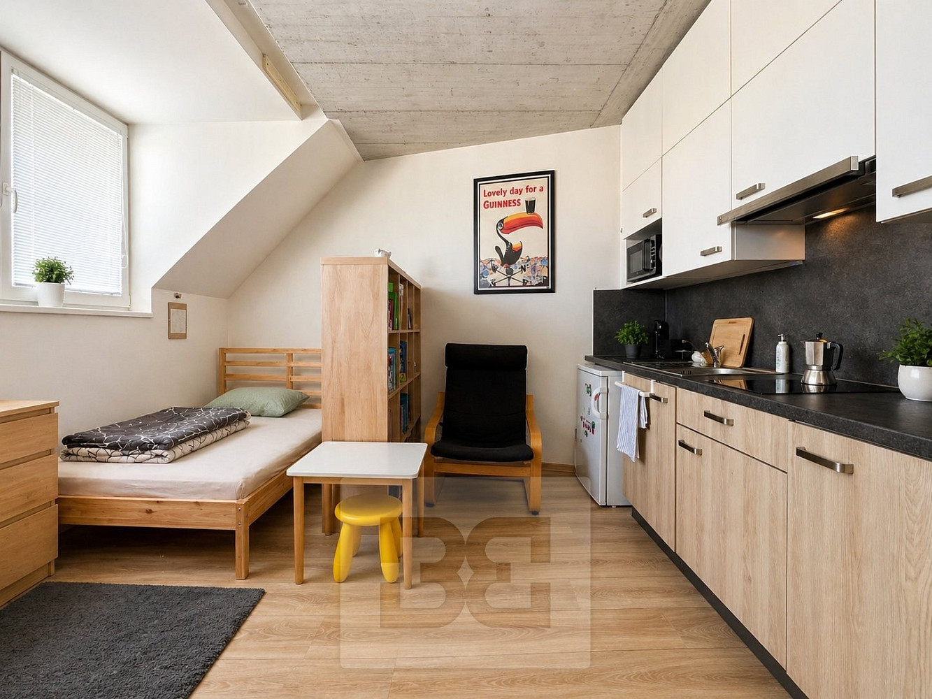 Pronájem bytu 1+kk 38 m² — photo 3