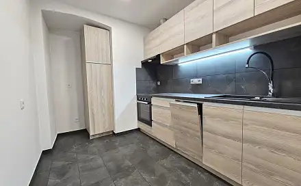 Pronájem bytu 1+1 28 m²
