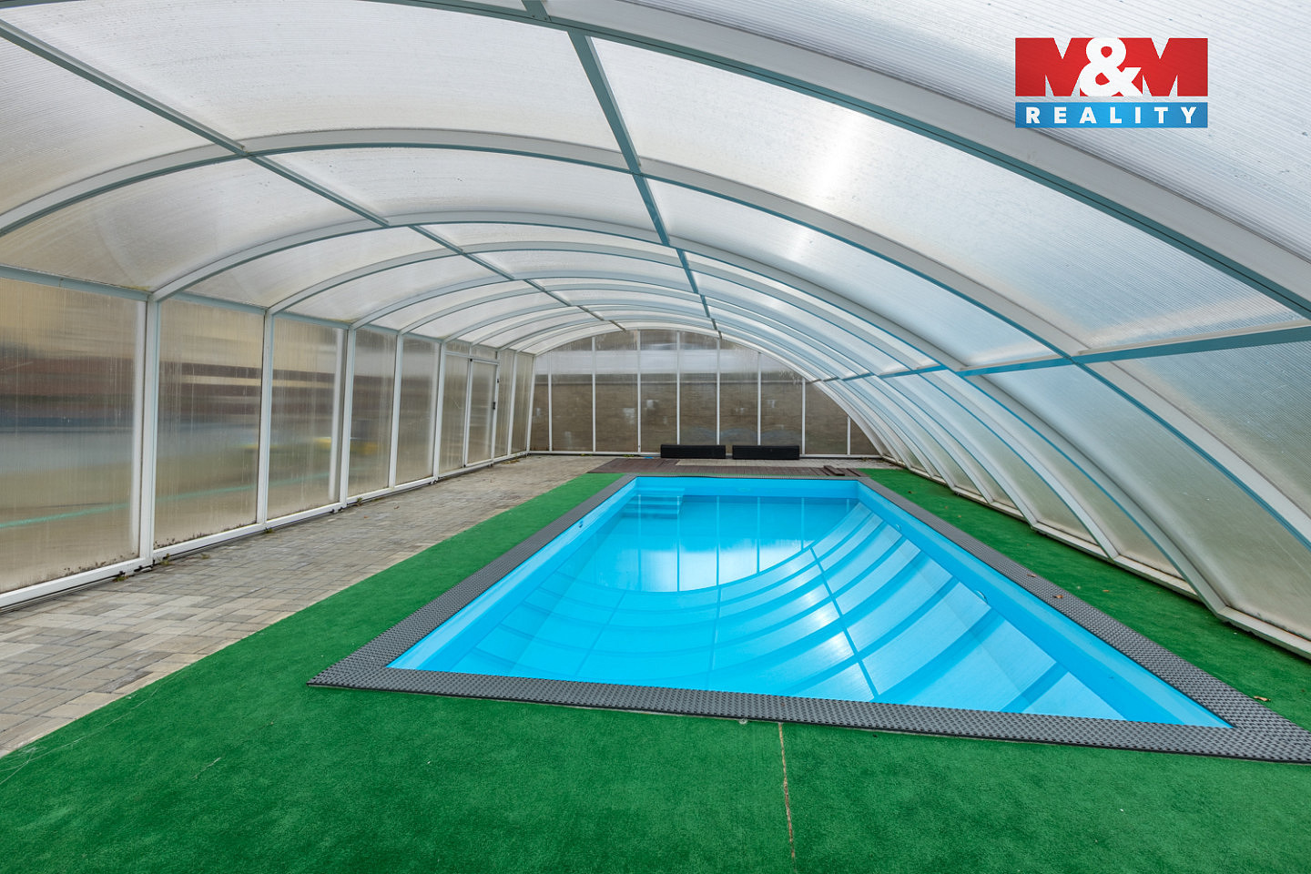 Prodej ubytovacího objektu 310 m² — photo 2