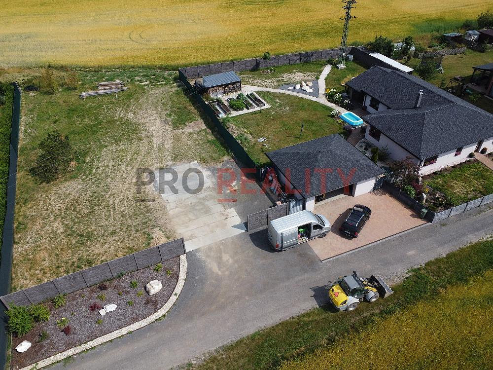 Prodej stavebního pozemku 1 045 m²