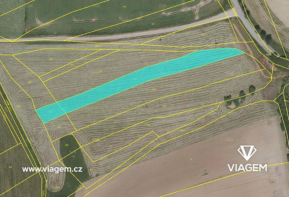 Pole 3 219 m², Podíl 13 % o výměře 402 m² – pohled 3
