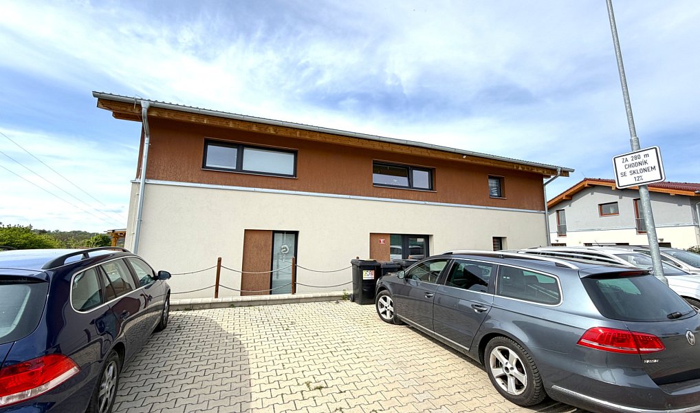 Prodej bytu 3+kk 74 m², Svinaře – náhled fotky 13