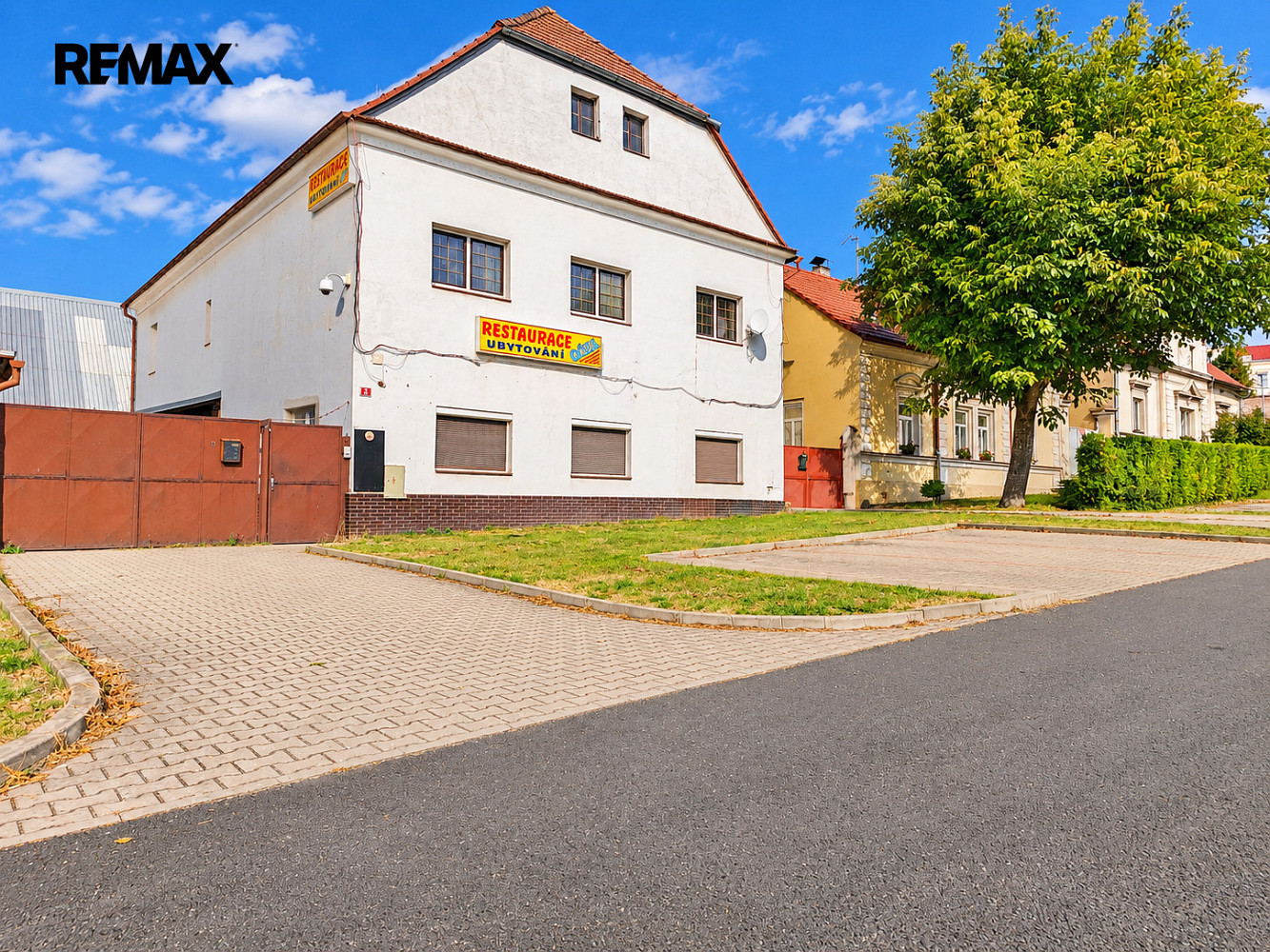 Prodej domu 400 m² s pozemkem 754 m²
