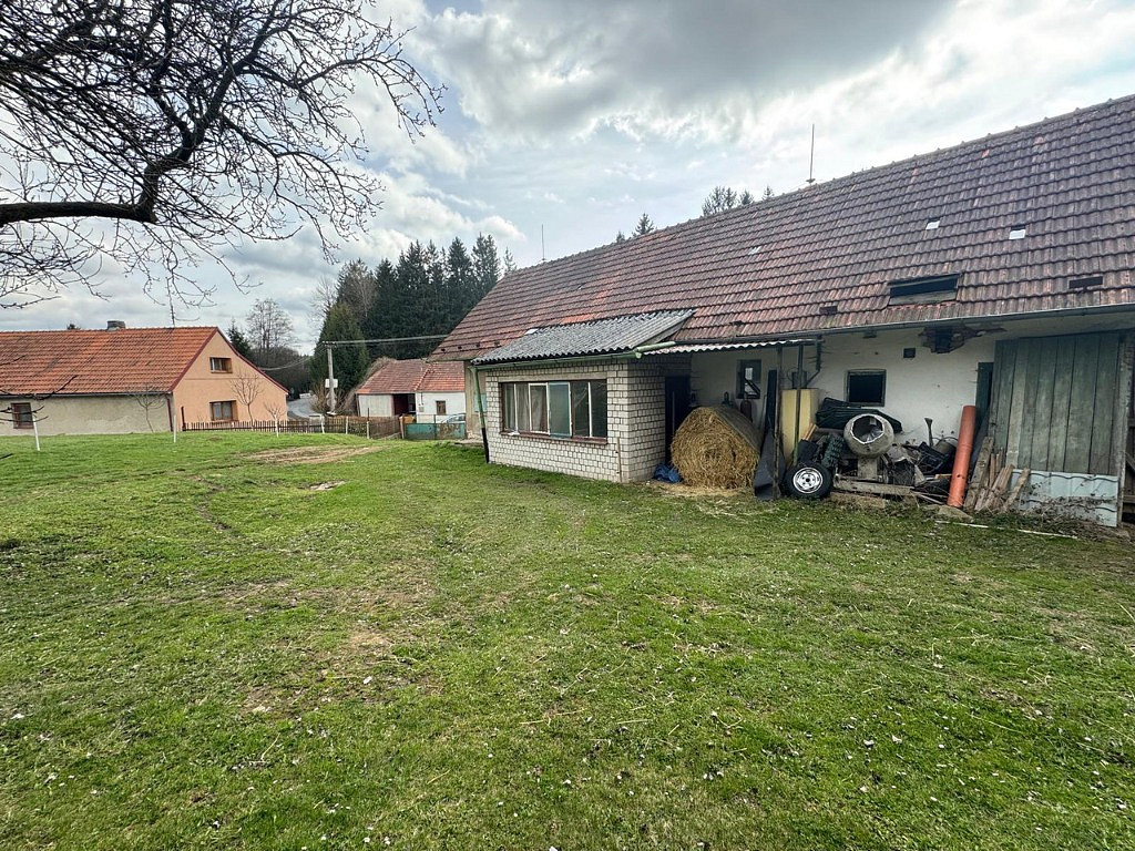 Prodej stavebního pozemku 1 465 m² — photo 4