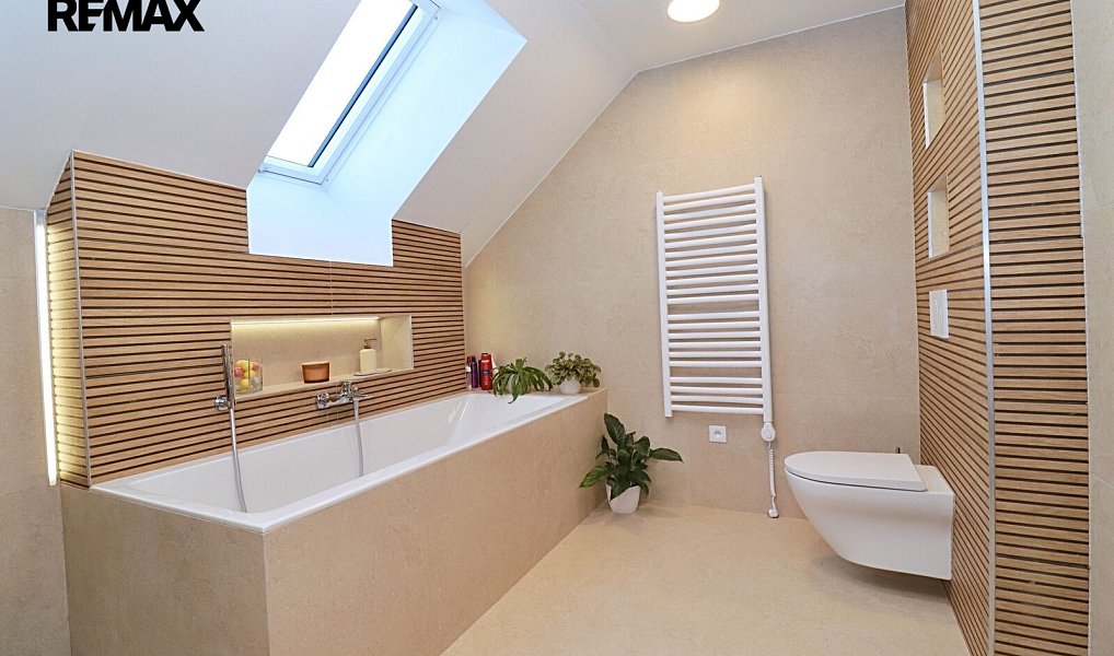Prodej domu 131 m² s pozemkem 352 m², Holice – náhled fotky 23