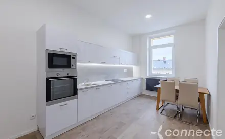Prodej bytu 2+kk 40 m², Husova, Přerov - Přerov I-Město