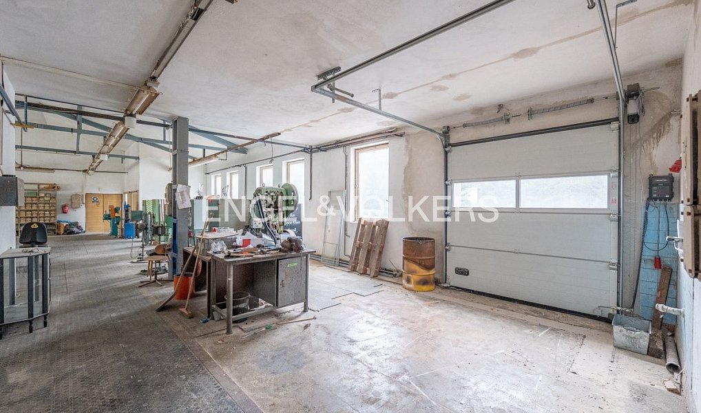 Pronájem výrobních prostor 380 m², Jablonec nad Nisou – náhled fotky 3