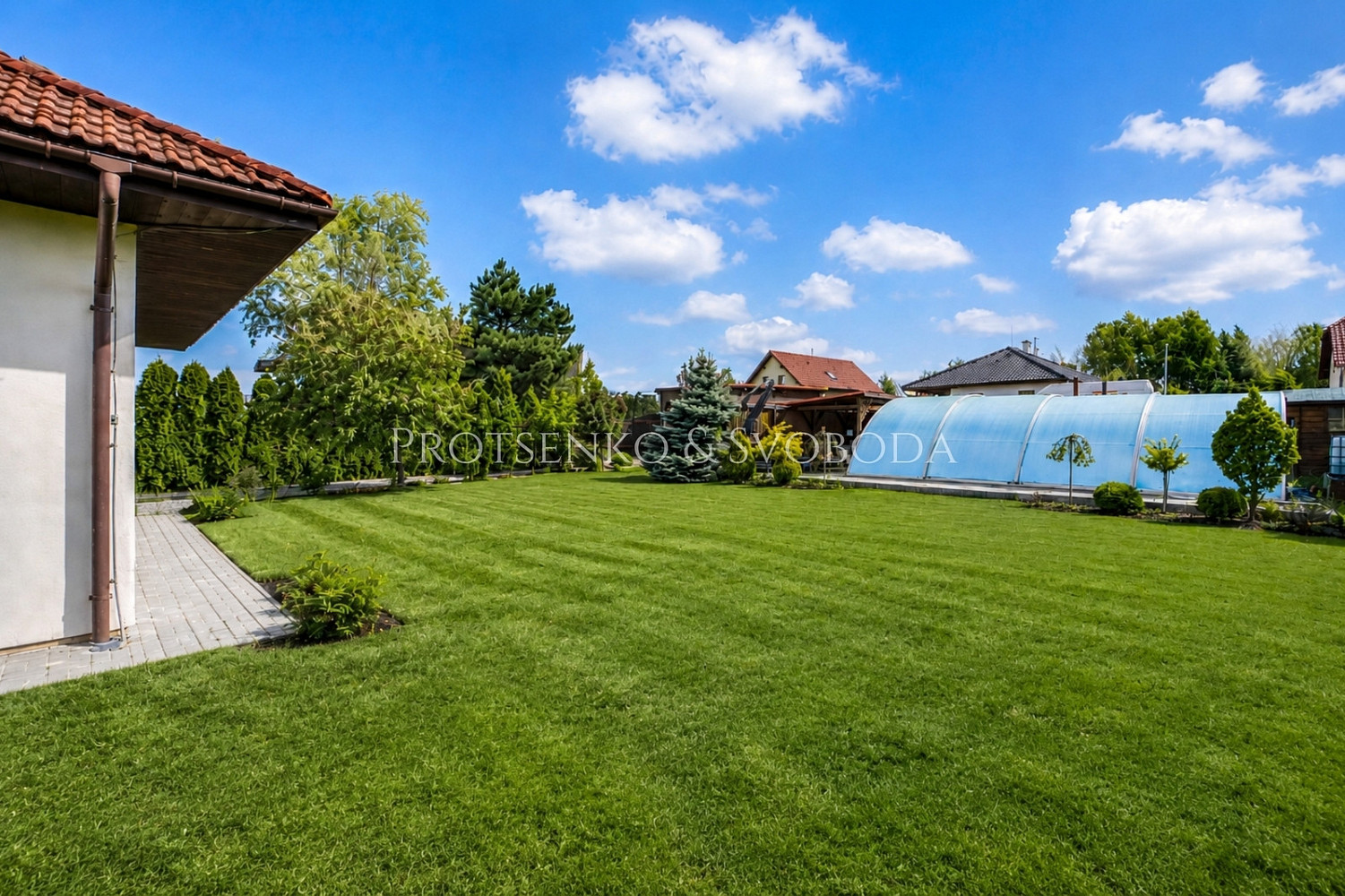 Prodej domu 310 m² s pozemkem 1 182 m² – fotografie 3