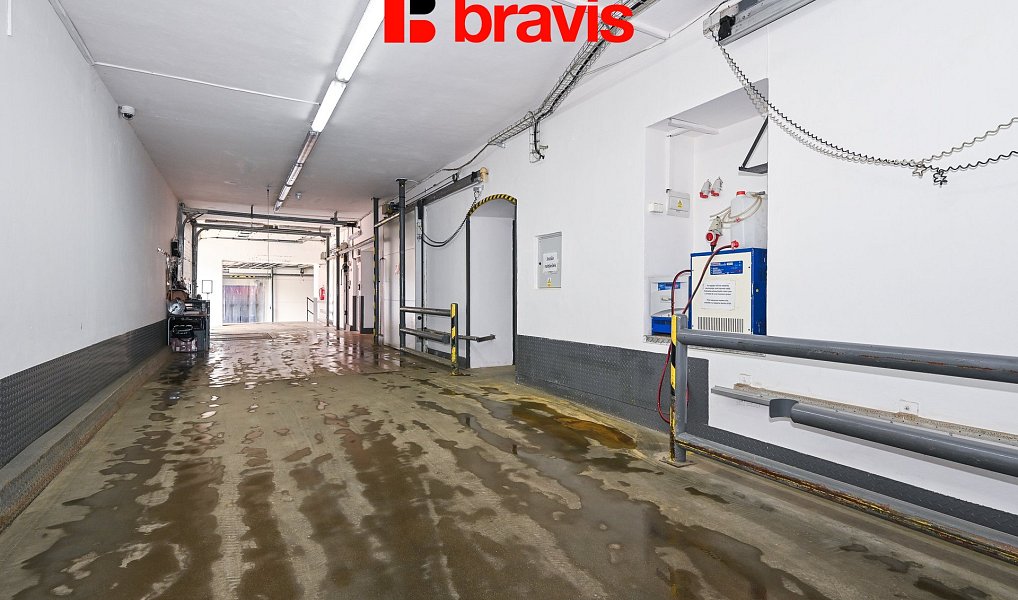Pronájem skladovacích prostor 1 016 m², Hradčany – náhled fotky 23