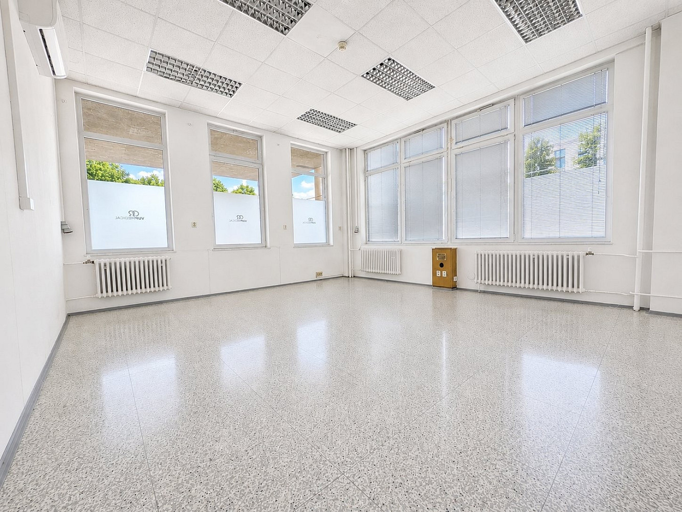 Pronájem kanceláře 137 m²