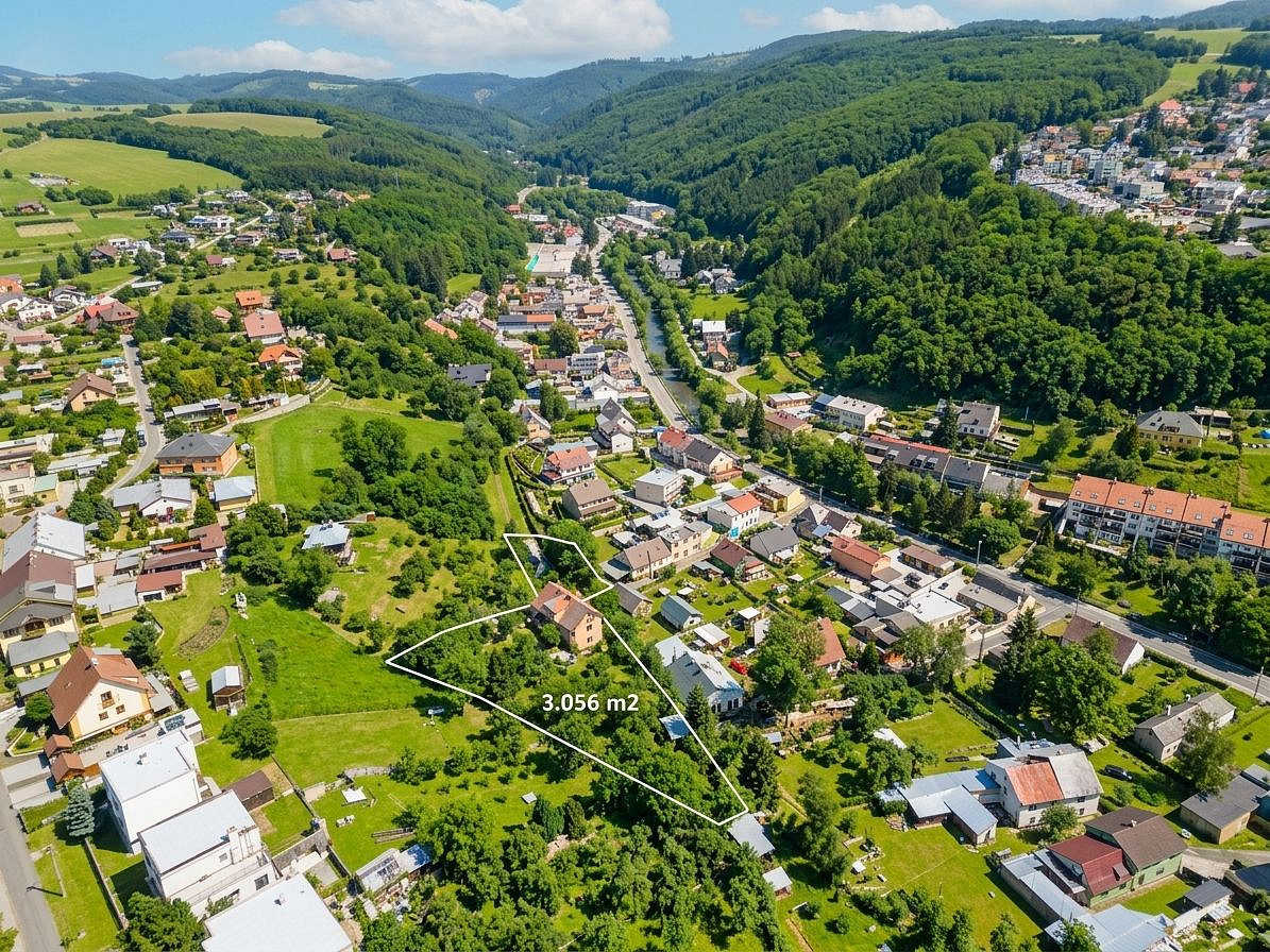 Prodej domu 255 m² s pozemkem 3 056 m² - Widok 5