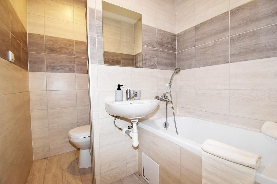 Pronájem bytu 2+kk 39 m² – fotografie 3
