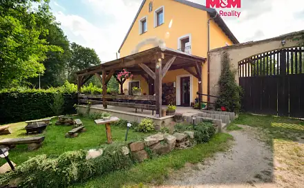 Pronájem bytu 3+kk 72 m²