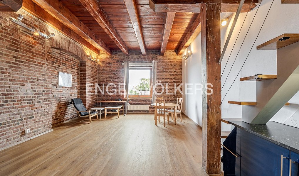 Pronájem bytu 1+kk 44 m², Praha – fotka 1 z 7
