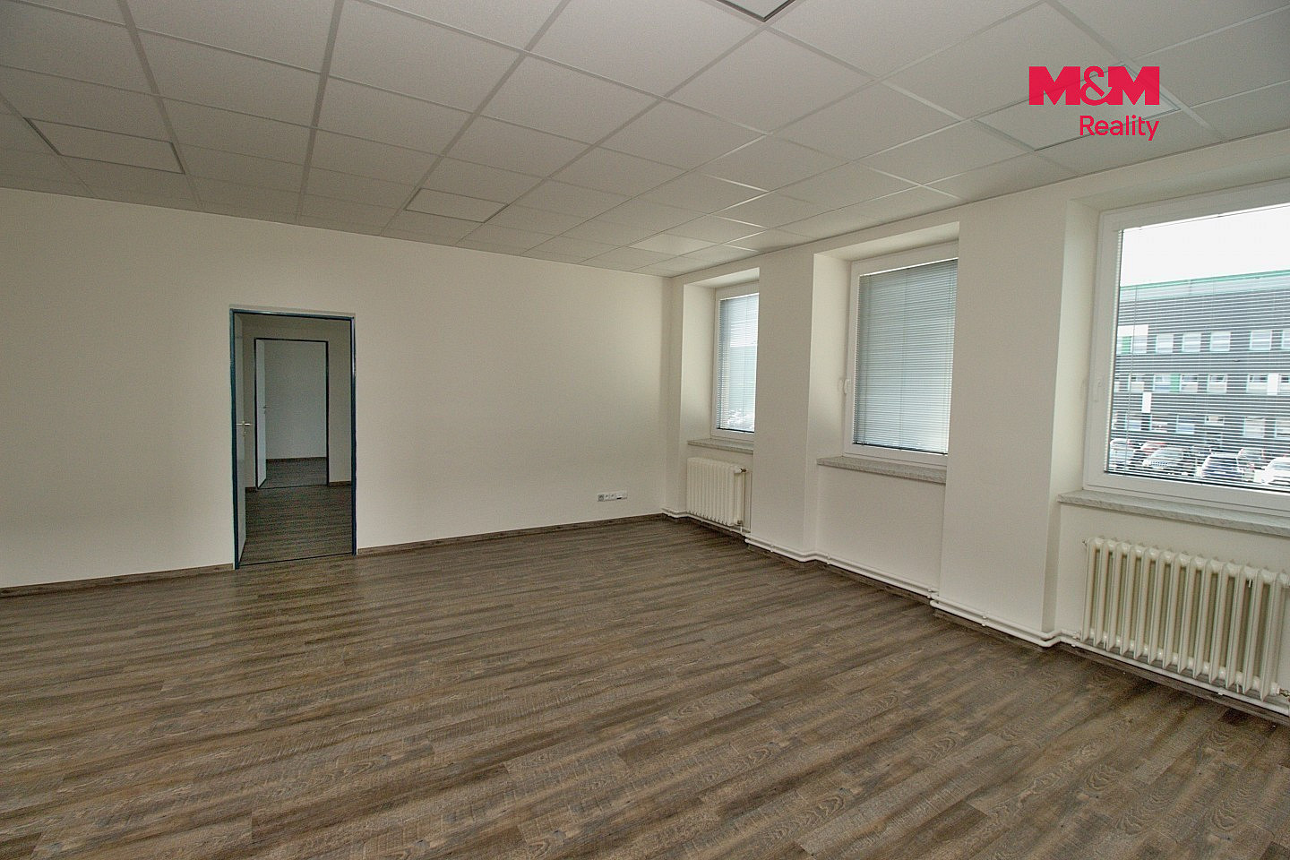 Pronájem kanceláře 30 m² – fotografie 3
