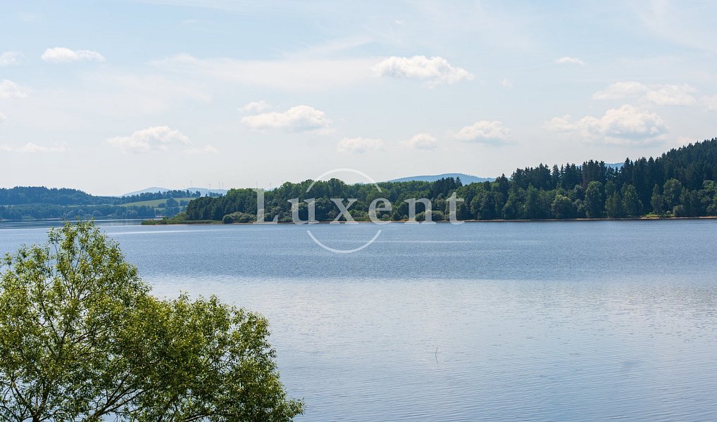 Prodej domu 186 m² s pozemkem 1 808 m², Horní Planá – náhled fotky 23