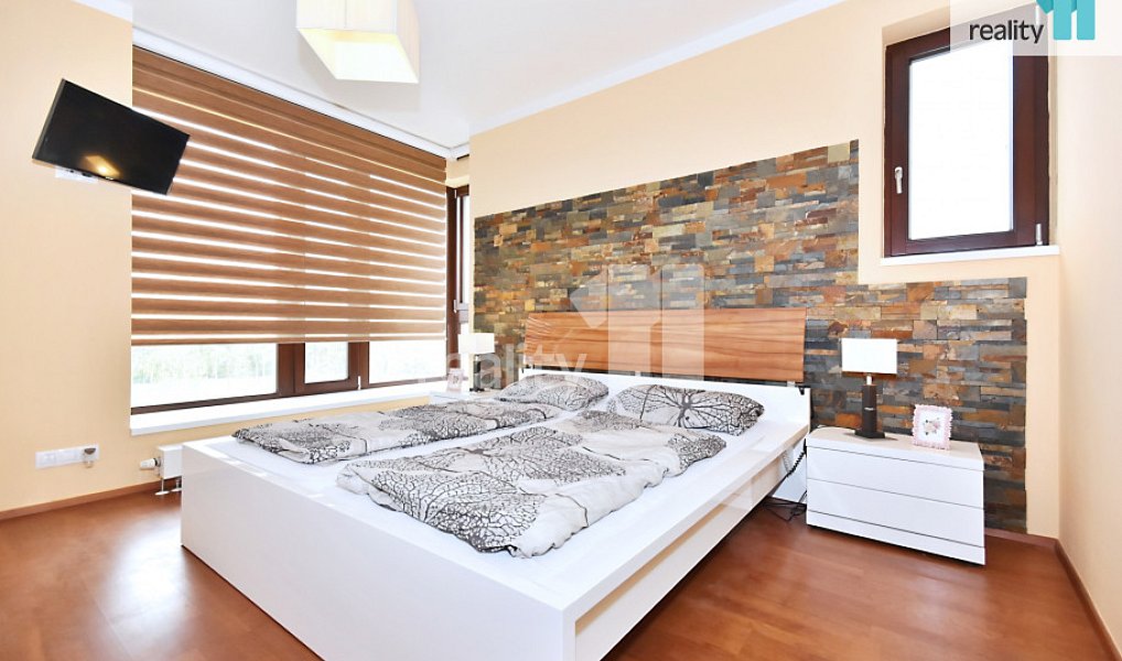 Prodej bytu 4+kk 93 m², Praha – náhled fotky 3