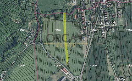 Prodej pole 4 956 m², Zlín