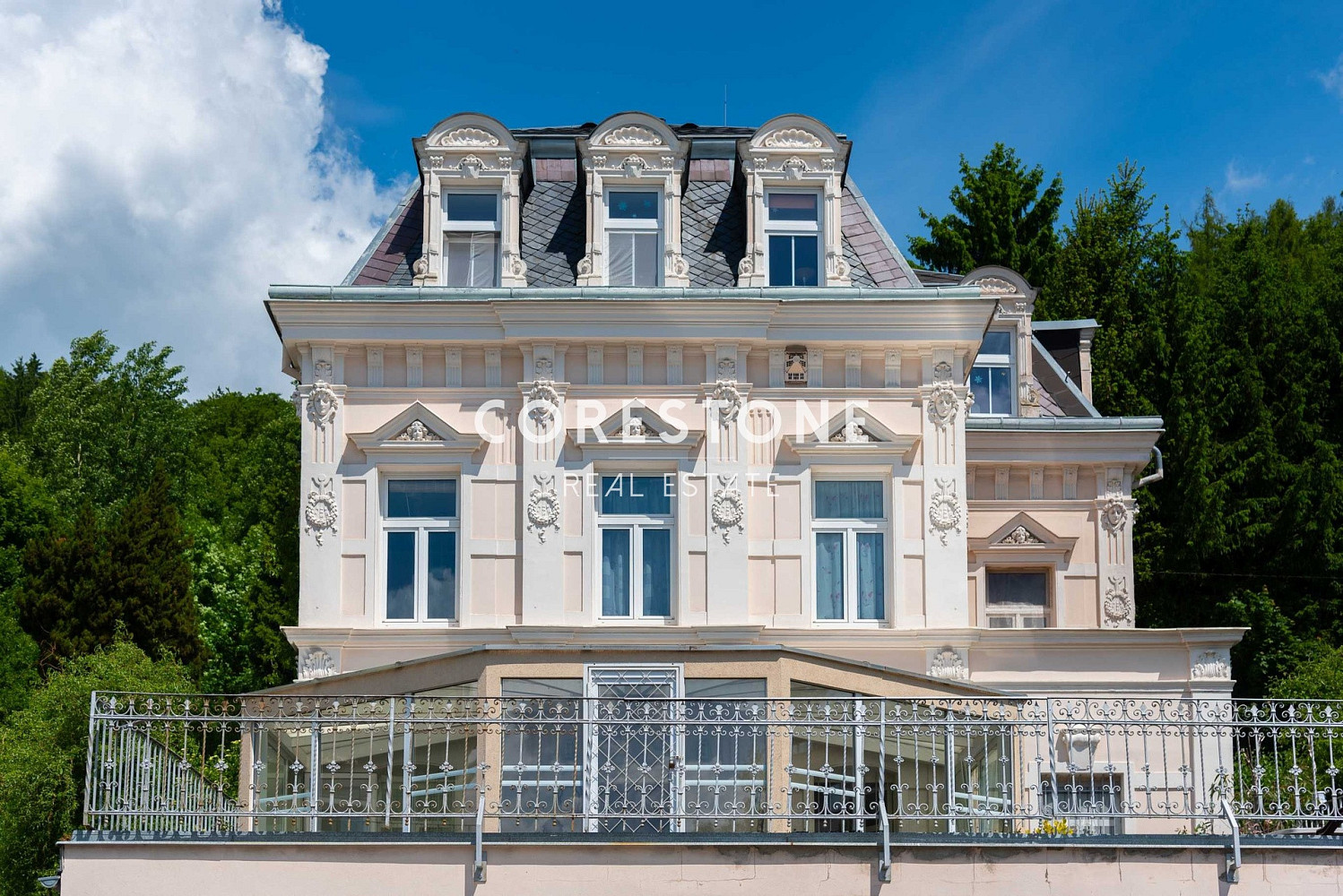 Prodej ubytovacího objektu 701 m² – pohled 2