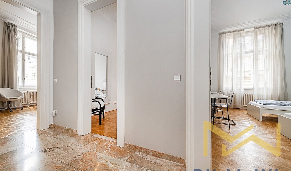Pronájem bytu 4+kk 146 m², Praha – náhled fotky 16