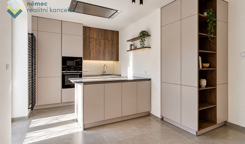Pronájem bytu 3+kk 78 m², Praha – náhled fotky 4