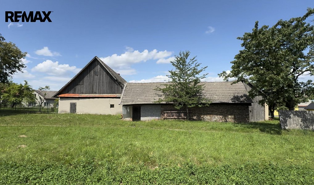 Prodej domu 230 m² s pozemkem 2 014 m², Spálov – náhled fotky 8