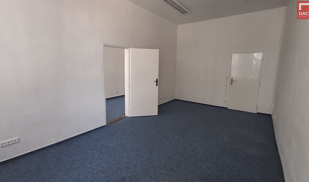Pronájem kanceláře 28 m², Olomouc – fotka 1 z 4