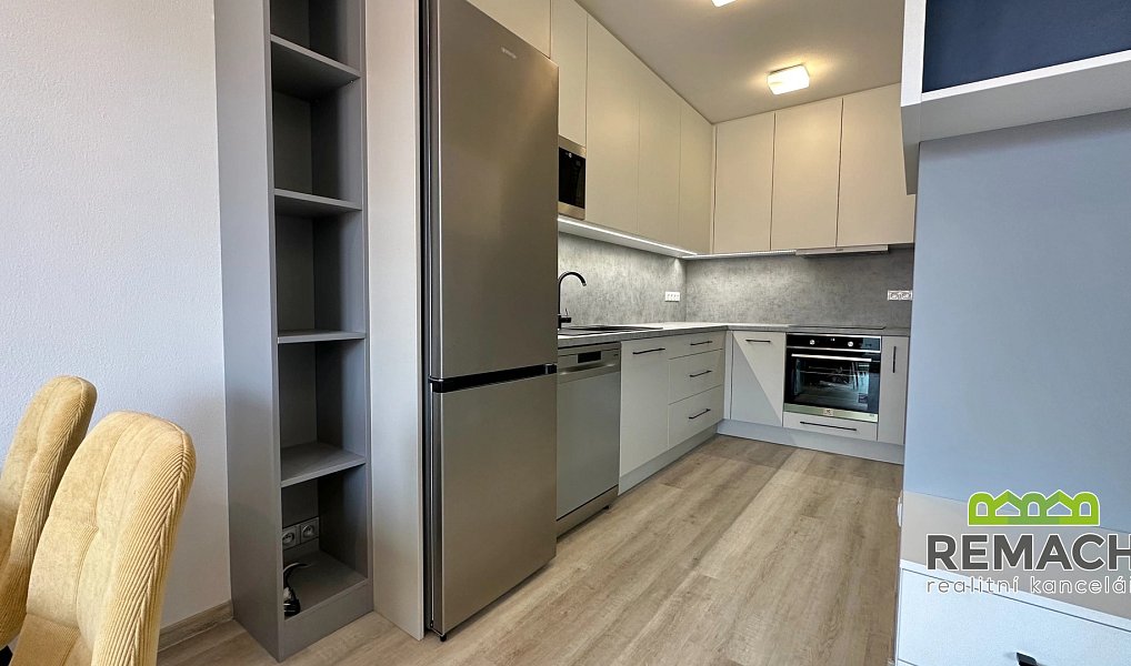Pronájem bytu 2+kk 57 m², Uherské Hradiště – náhled fotky 10