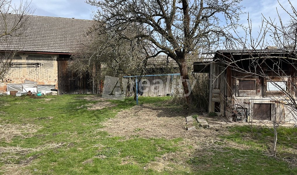 Prodej domu 149 m² s pozemkem 1 346 m², Vlkaneč – náhled fotky 7