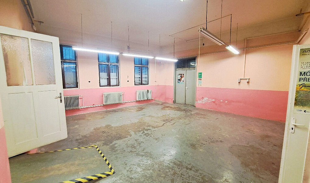 Pronájem výrobních prostor 185 m², Železný Brod – náhled fotky 7